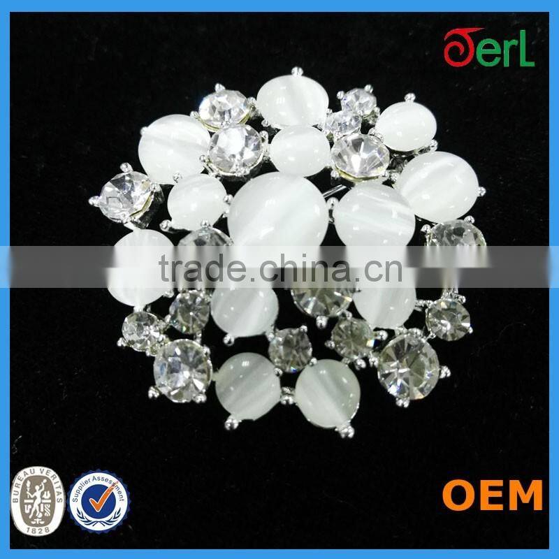 Elegant silver opal brooch alloy crystal flower brooch for wedding invitations
