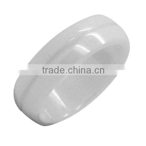 Fashion white ceramic ring with grooves