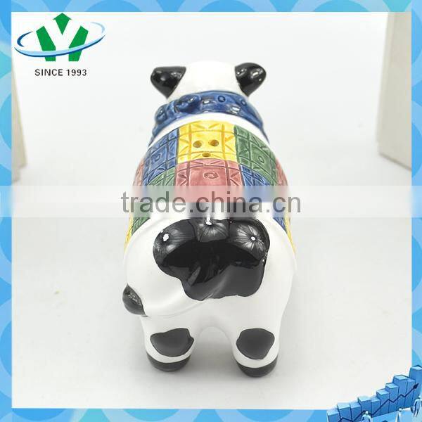 YSpp0002 Hand printing calf shape salt and pepper set with creative design
