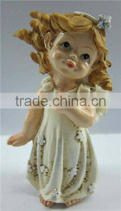 Sitting resin baby angel sculpture