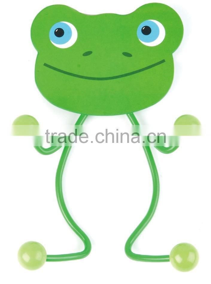 iron board+4pcs flower shape magnet hook