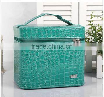 2015 top quality and fashion cosmetic bag