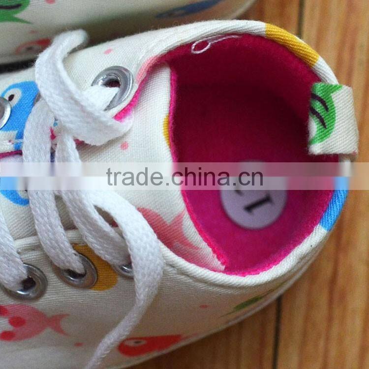 Wholesale colorful fishes printed canvas baby shoes