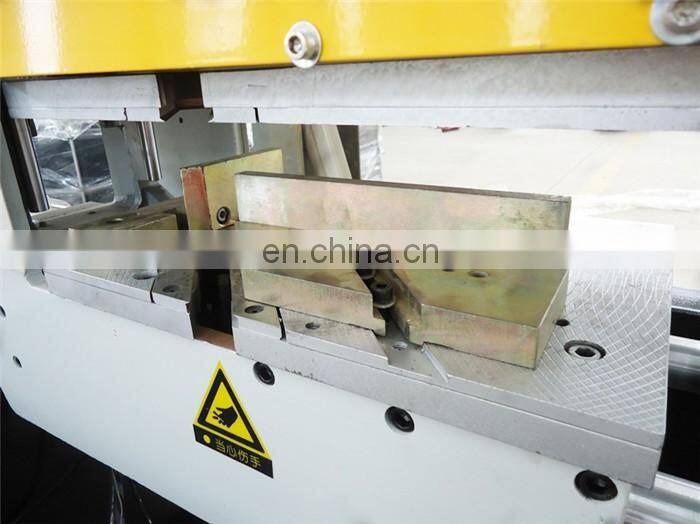 Double welding UPVC door and window machine