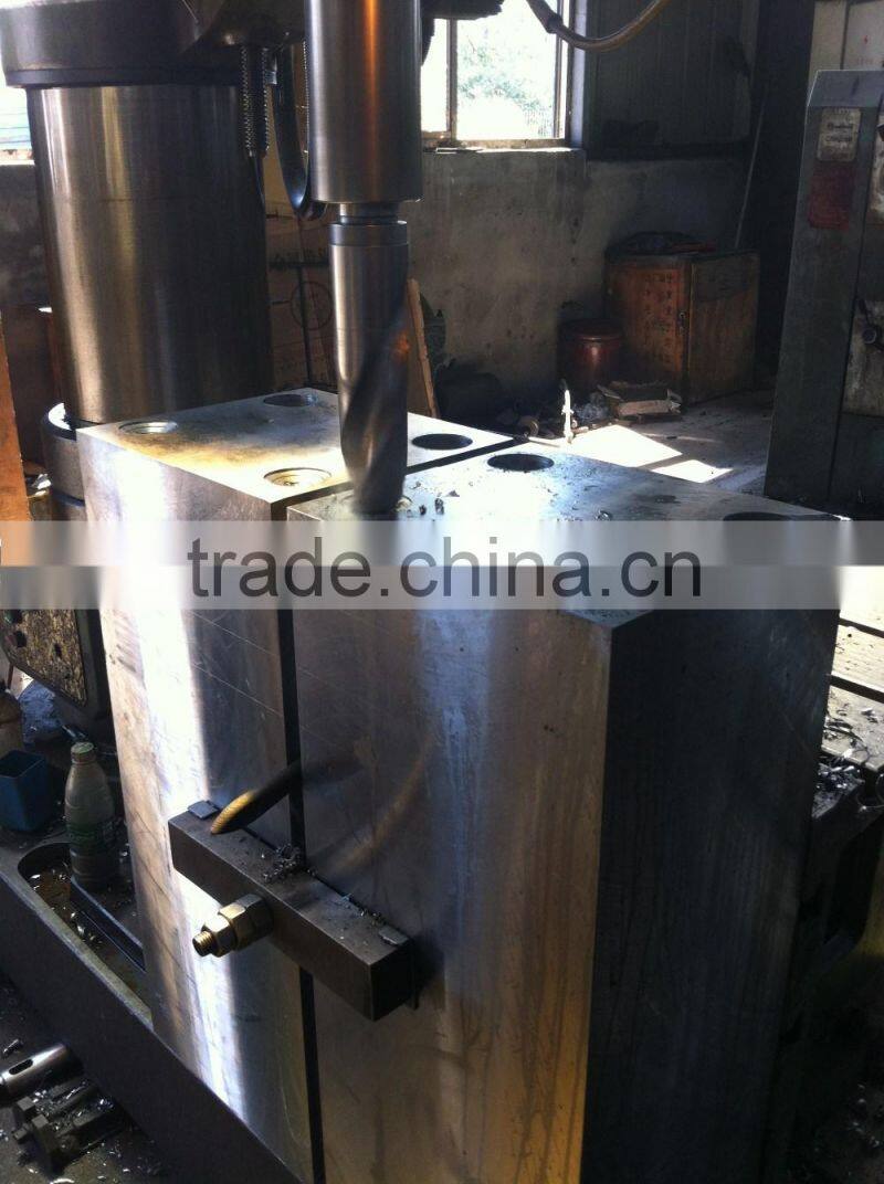 N.P.K E-225 rock hammer cylinder with durable raw material