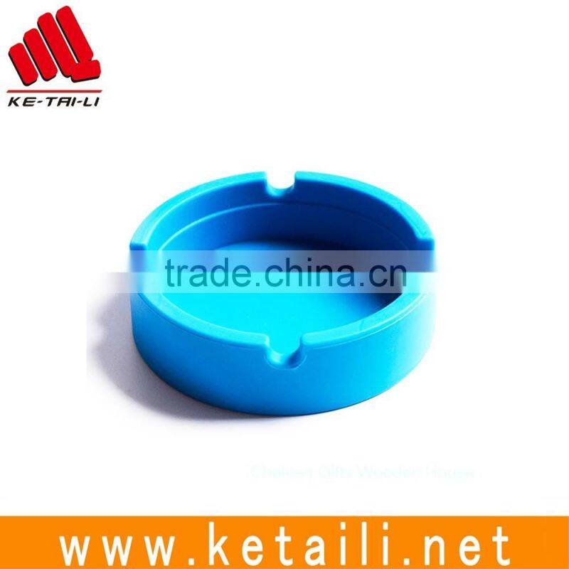 Best Selling Custom Design Silicone Rubber Round Gift Smoking Accessories Ashtray Supplier