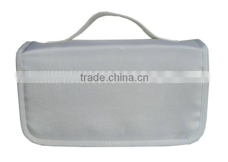 2016 latest design polyester fashion travel wash bag toiletry bag for unisex.