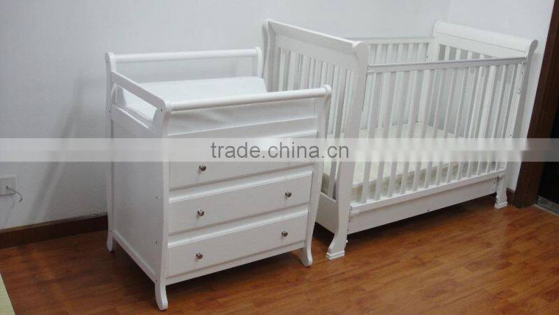Baby bedroom furniture sets (Baby cot / change table)