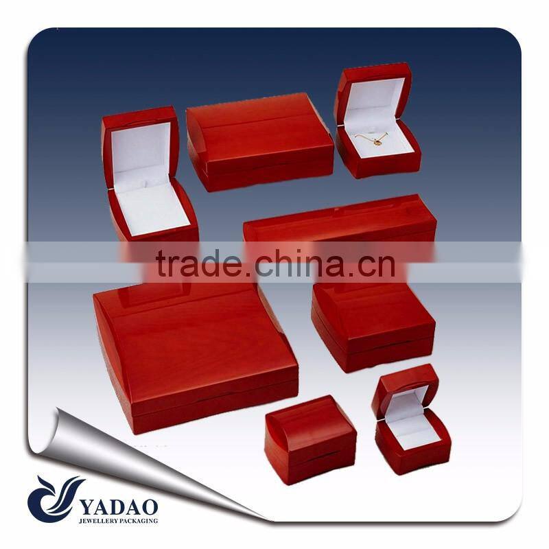 Good quality customized small wood jewelry packing boxes