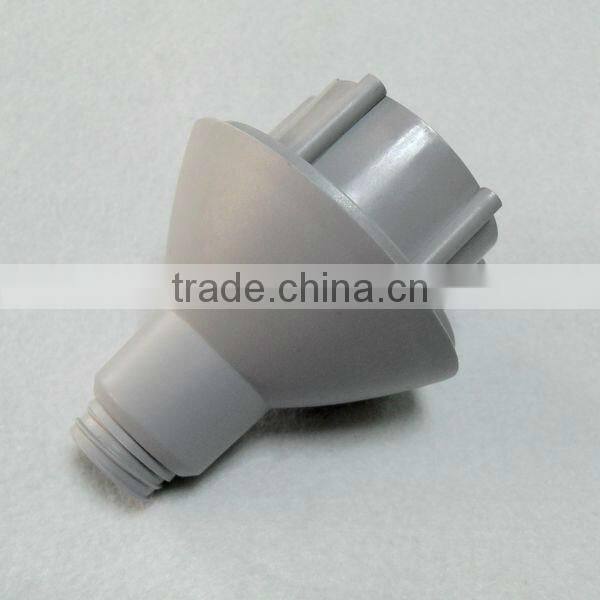 Plastic E27 lampholder