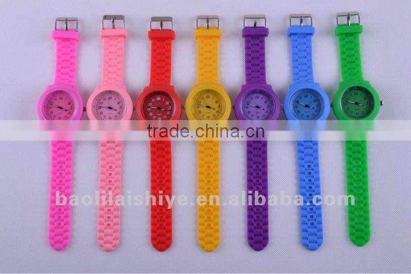 Fashion Silicone Wristband Sport Watch unisex wristwatch gift watch