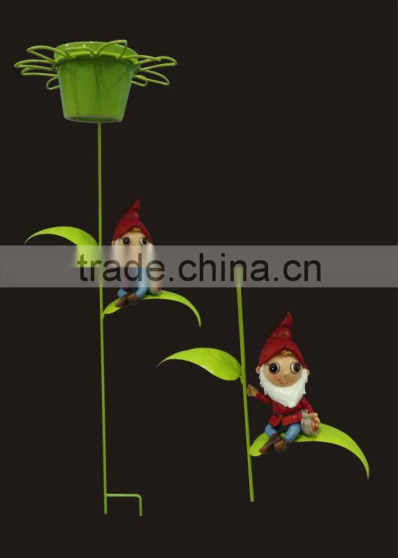 2014 new design cute cartoon boy reading with flower planter ceramic pot garden decoration