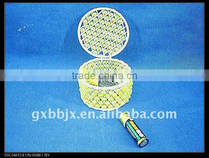 Green pearl round wire stackable storage bin with lid