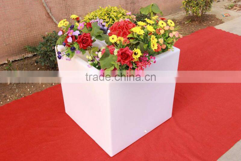 Plastic LED 16 colors changing glowing cubic ice bucket for wine