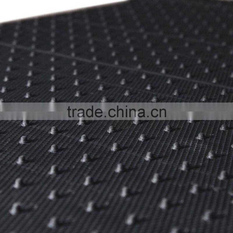 PVC Anti-slip Backing 4pcs Carpet Car Floor Mat in Black