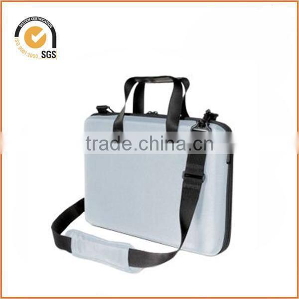 Cocoon - Murray Hill CLB353 Laptop Case Up To 13" Laptops - Brown, Red By Chiqun Donggaun CQ-H02053