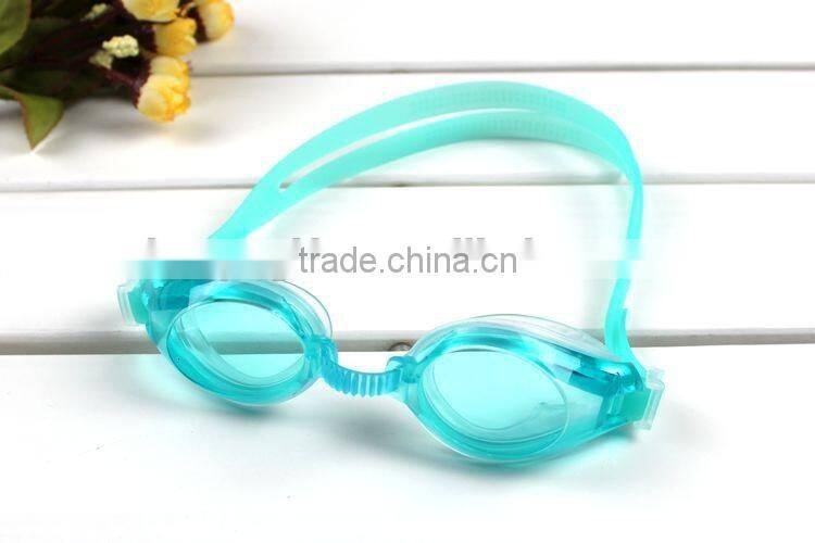 2016 Wholesale Silicone New Design Sports Anti Fog Swimming Googles