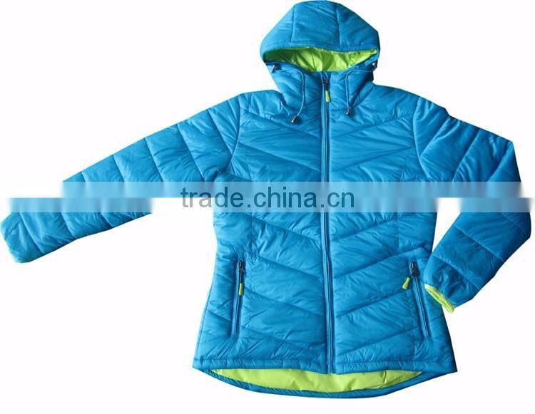 Wholesale winter warm ladies padded jacket with hood for women