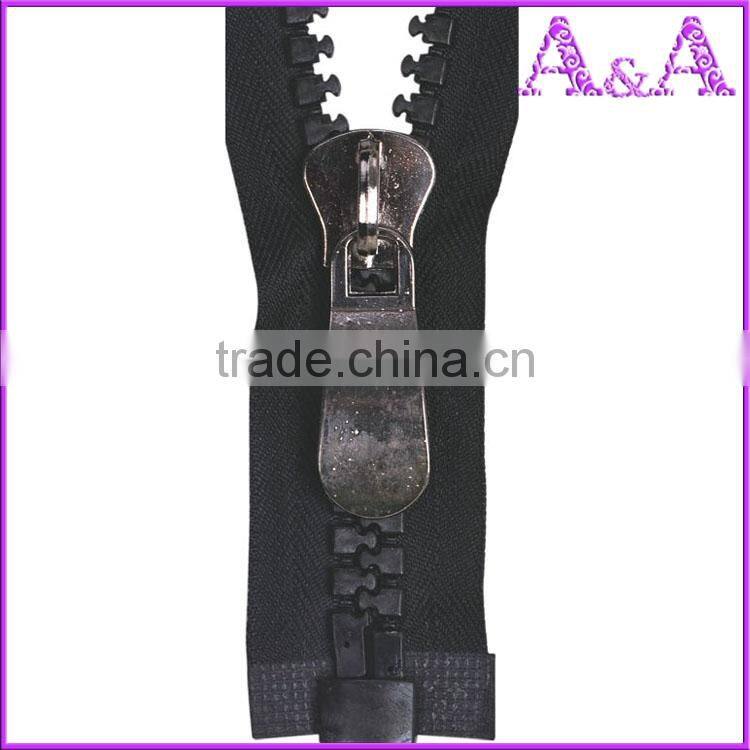 hot-selling apparel large slider plastic zipper O/E with large slider plastic zipper or zip