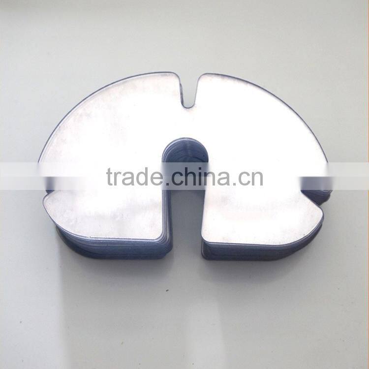 Factory Sell Plastic Transparent/White/Light Blue Customized Shirt Necklace Collar Butterfly Stay