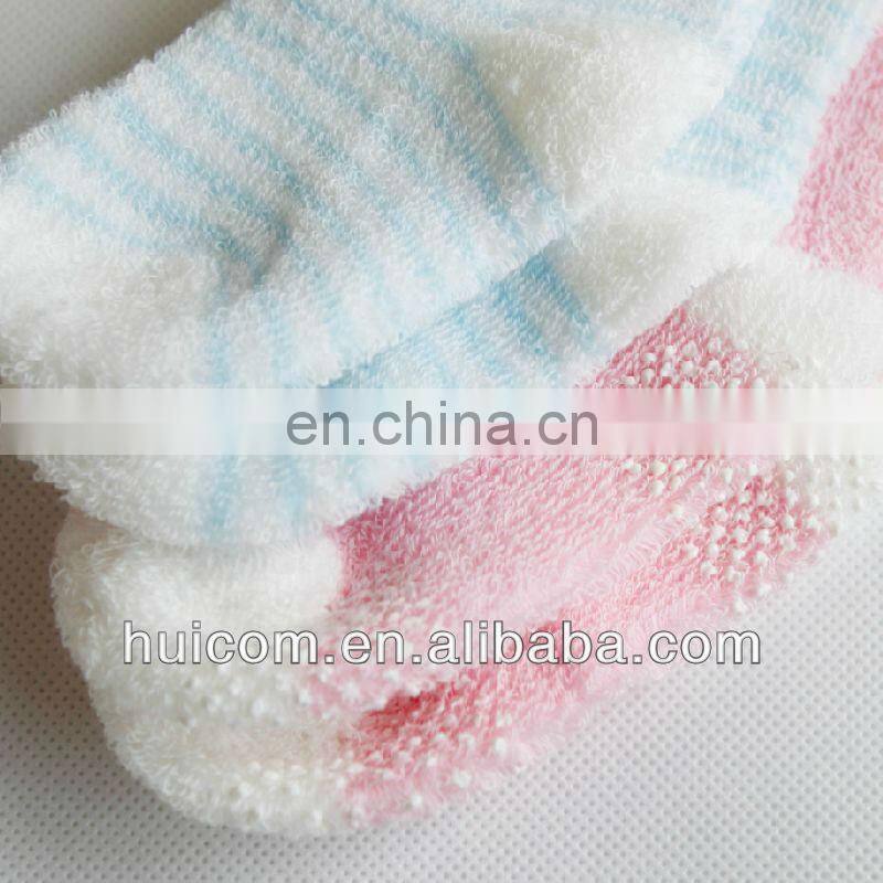 fashion winter polyester jacquard floor girls socks