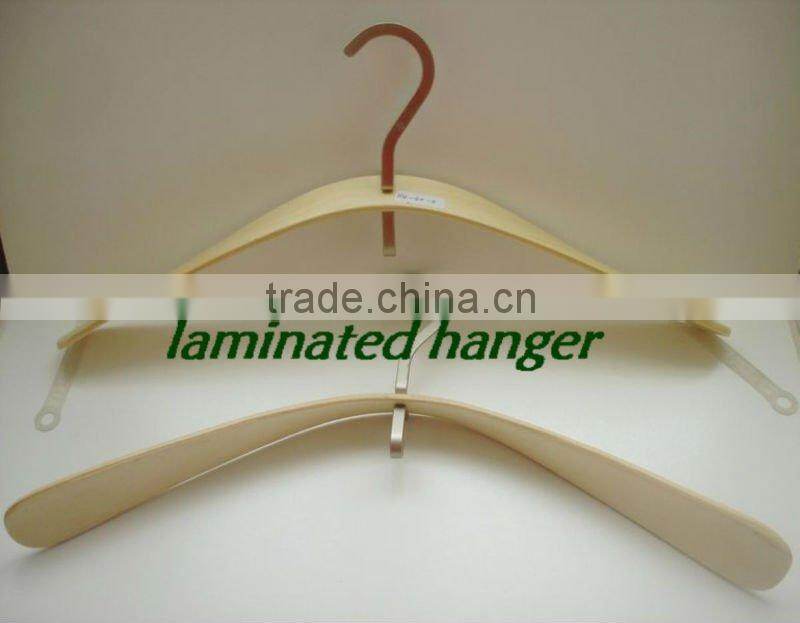 AT28 wooden laminated wood hanger wholesale