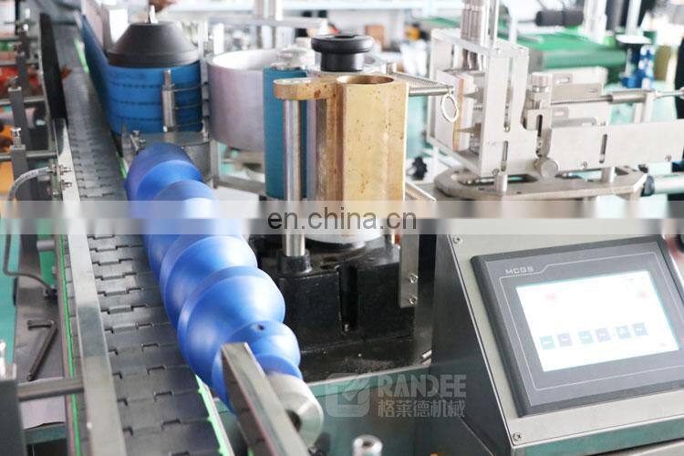 Square bottle wet glue labeling machine for juice wine beer filling bottling line