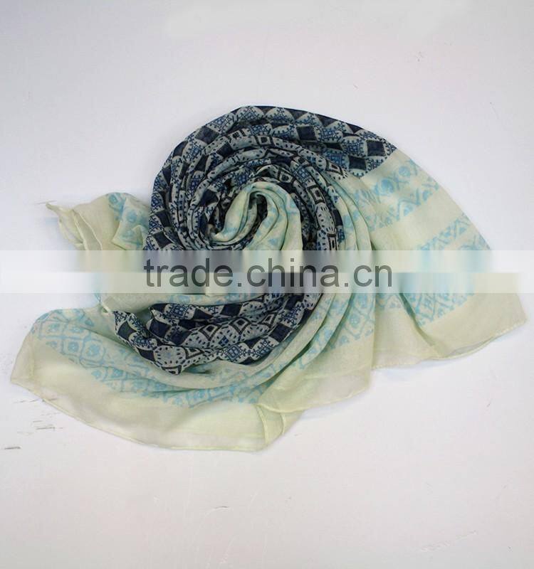 2016 Spring scarf OEM beaty flower 100% polyester Spring scarf