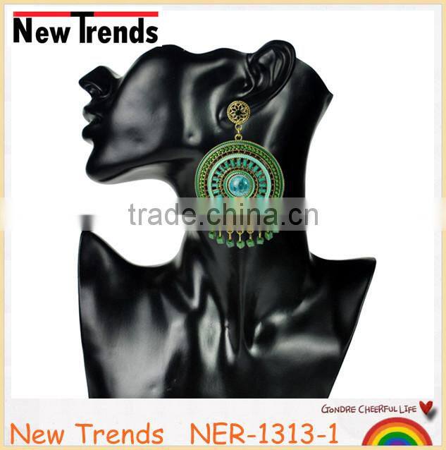 Fashionable handmade plastic beaded fringe stud earrings jewelry