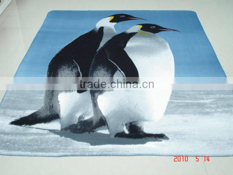 100% polyester knit print fleece throw