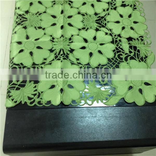 wholesale embroidered cheap table cloth