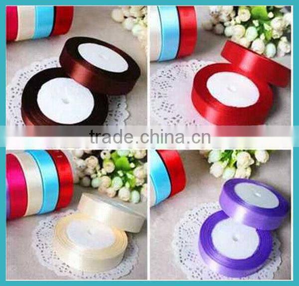 Printed self adhesive satin label