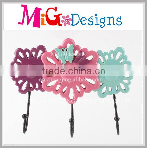 Modern Style Polyresin Flower Decorative Wall Hooks For Kids Room