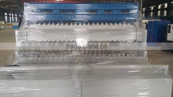 Synchronous control technology fully automatic fence panels wire mesh welded machine