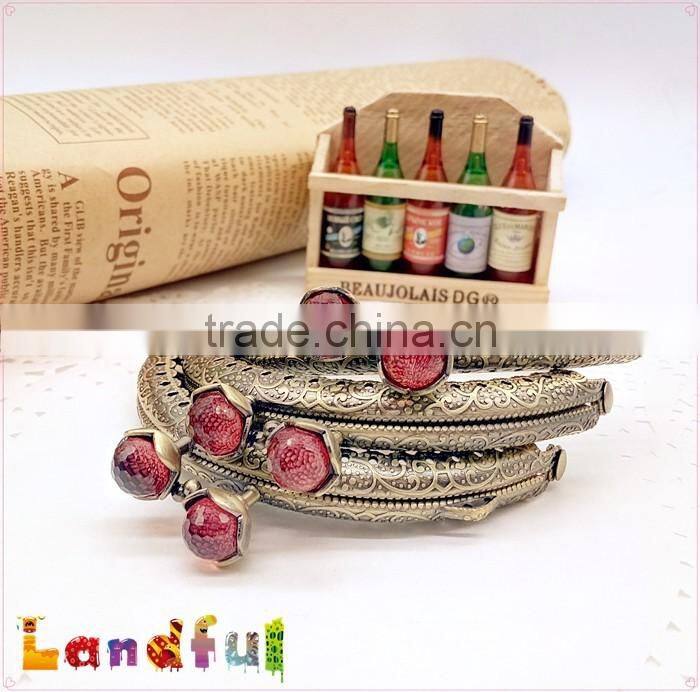 8.5cm Bronze Embossed Pattern Crystal Bead Lotus Metal Purse Clutch Frame