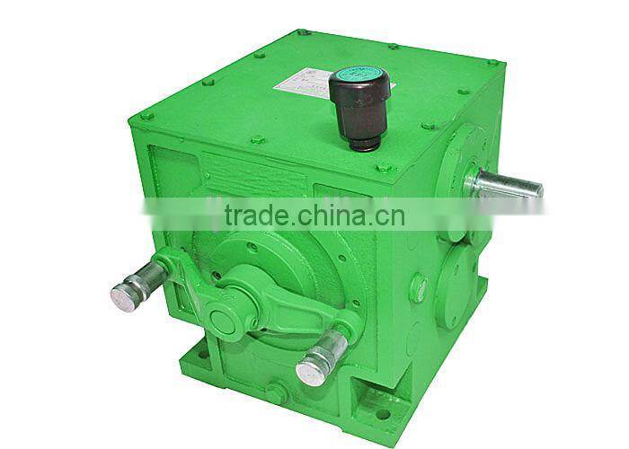 Durable and low-noice long life worm reducer / smaller design