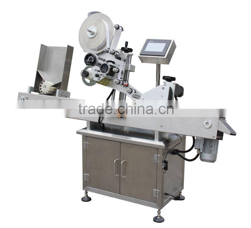 Automatic penicillin bottle mechanical equipment labeling machine