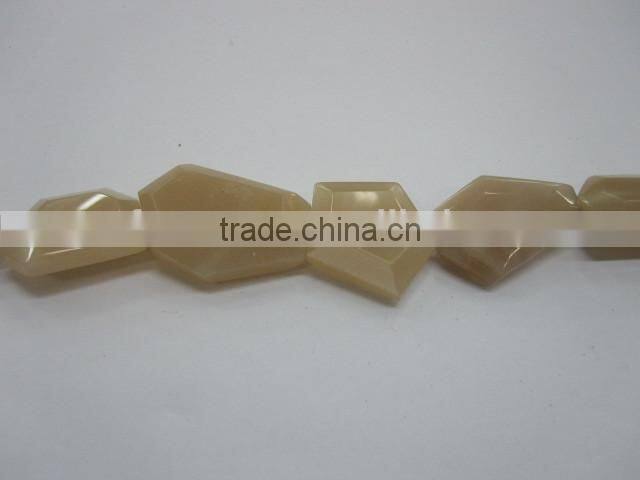 Wholesale Tumbled flat loosen faceted gemstone manufacturer moonstone