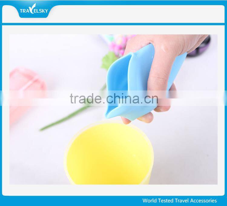 Leaf Shaped Silicone Pocket Cup