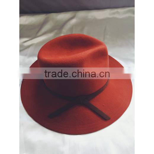 FEDORA HAT WITH LEATHER STRAP