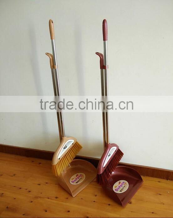 high quality coffee color Cleaning items plastic dustpan with metal stick