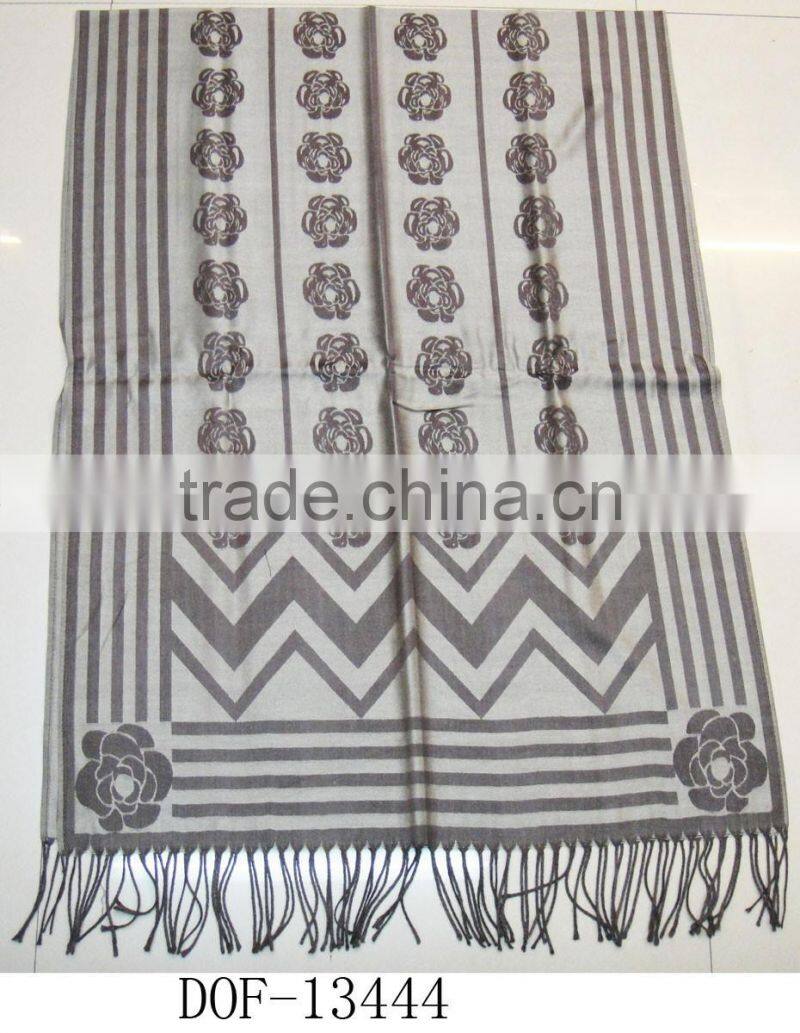 2017 Fashion lady China wholesale factory jacquard rose rayon viscose scarf