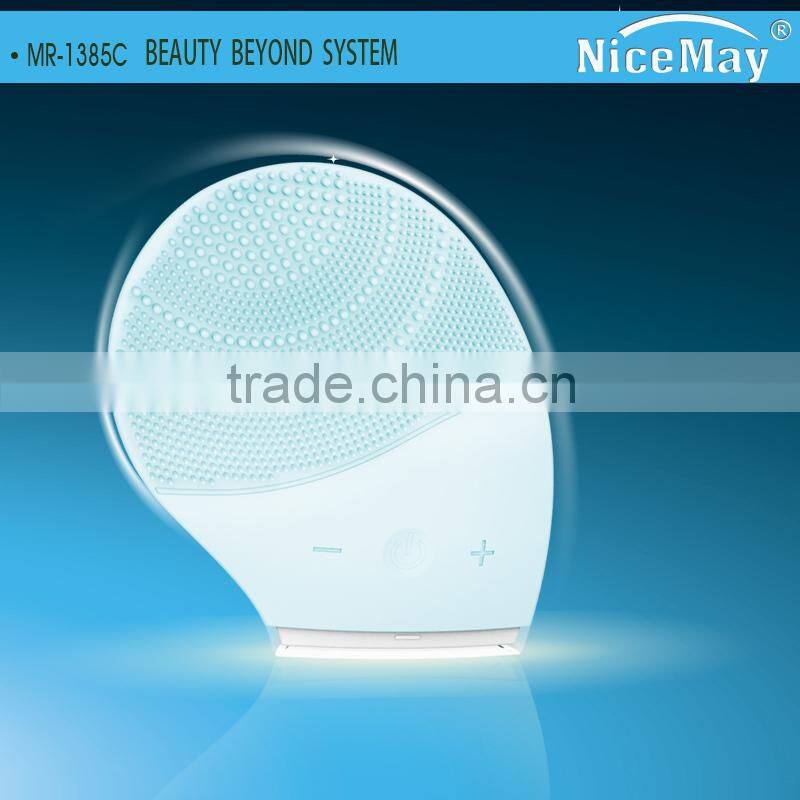 mini silicon facial massager brush rechargeable