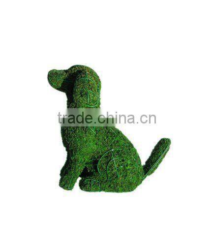 animal shape boxwood topiary