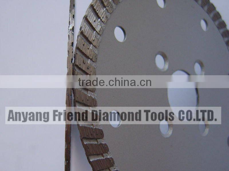 Sharp diamond circular saw blade for cutting stone and construction