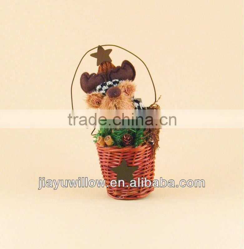 linyi wholesale cheap mini wicker basket with reindeer for christmas