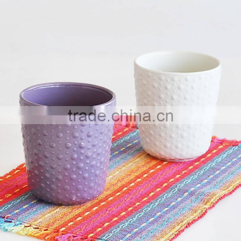 2017 fashionable ceramic solid color garden flower cheap pots and planters