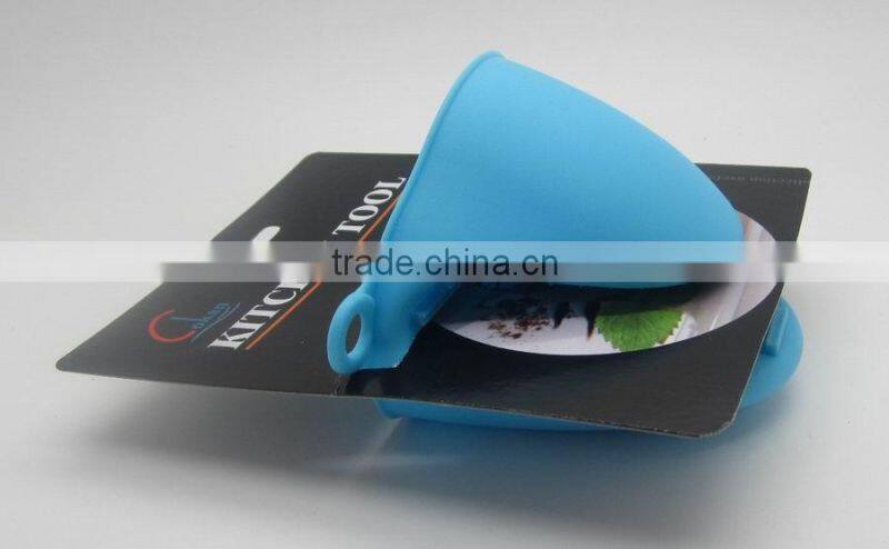 Lovely shape silicone baking glove