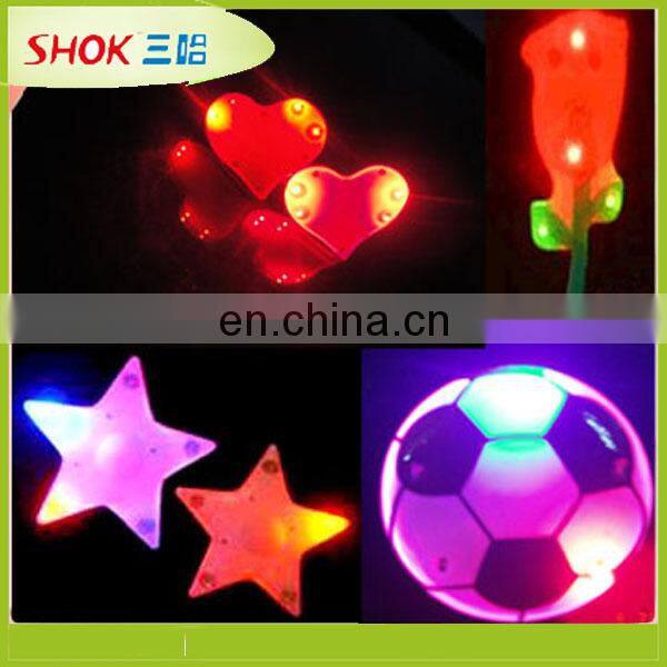 2015 novelty different shape customized led flashing badges for garment