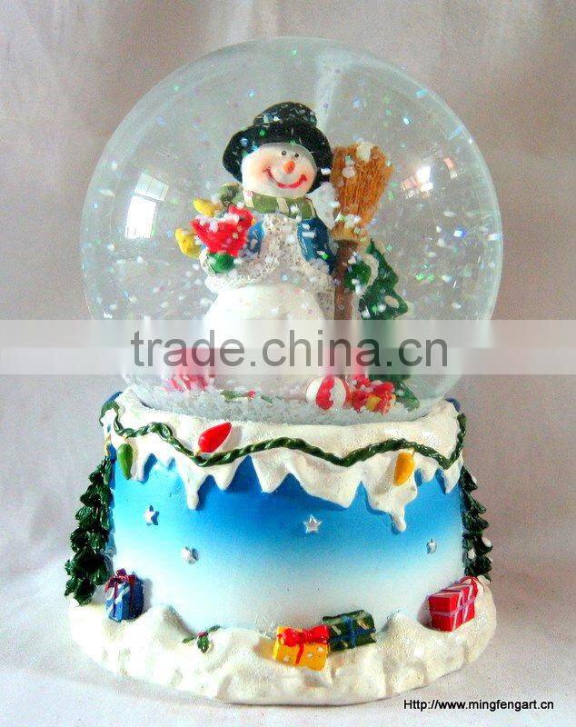 Polyresin Cartoon Car Water Globe For Garden Decoration Craft